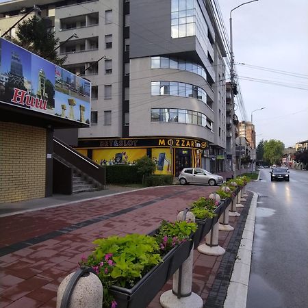 Naissa Apartment Ni エクステリア 写真