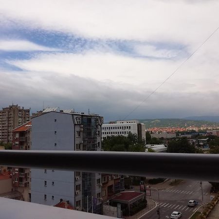 Naissa Apartment Ni エクステリア 写真