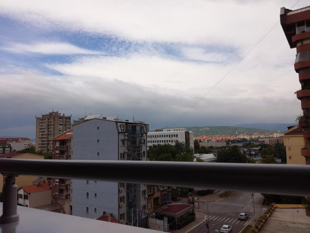 Naissa Apartment Ni エクステリア 写真