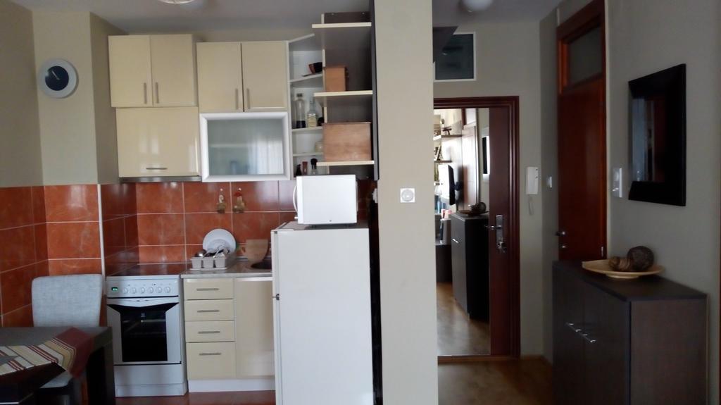 Naissa Apartment Ni エクステリア 写真